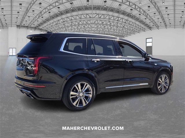 Used 2023 Cadillac XT6 Premium Luxury image 7