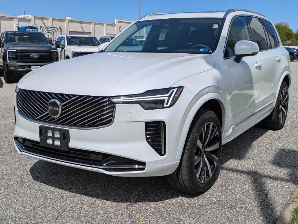 New 2026 Volvo XC90 B5 Core AWD/4WD image 8