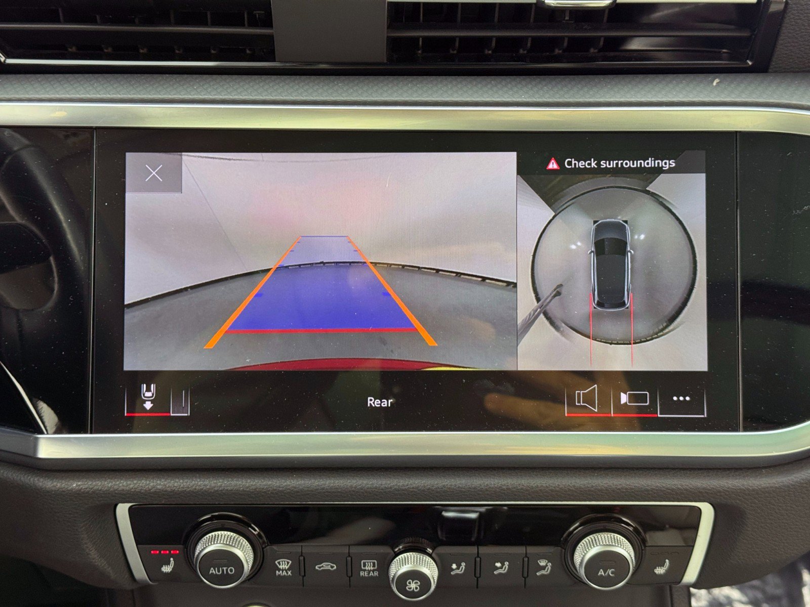 Used 2023 Audi Q3 2.0T Premium Plus image 28