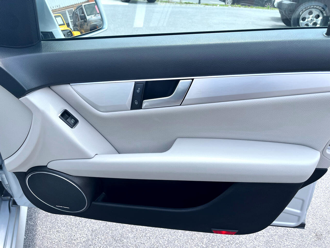 Used 2012 Mercedes-Benz C 300 4MATIC Sedan image 21