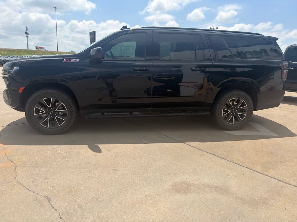 Used 2023 Chevrolet Suburban Z71 w/ Max Trailering Package AWD/4WD image 5