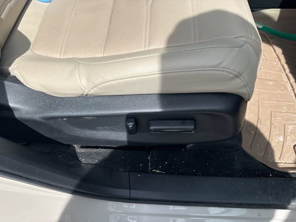 Used 2019 Honda CR-V EX-L image 7