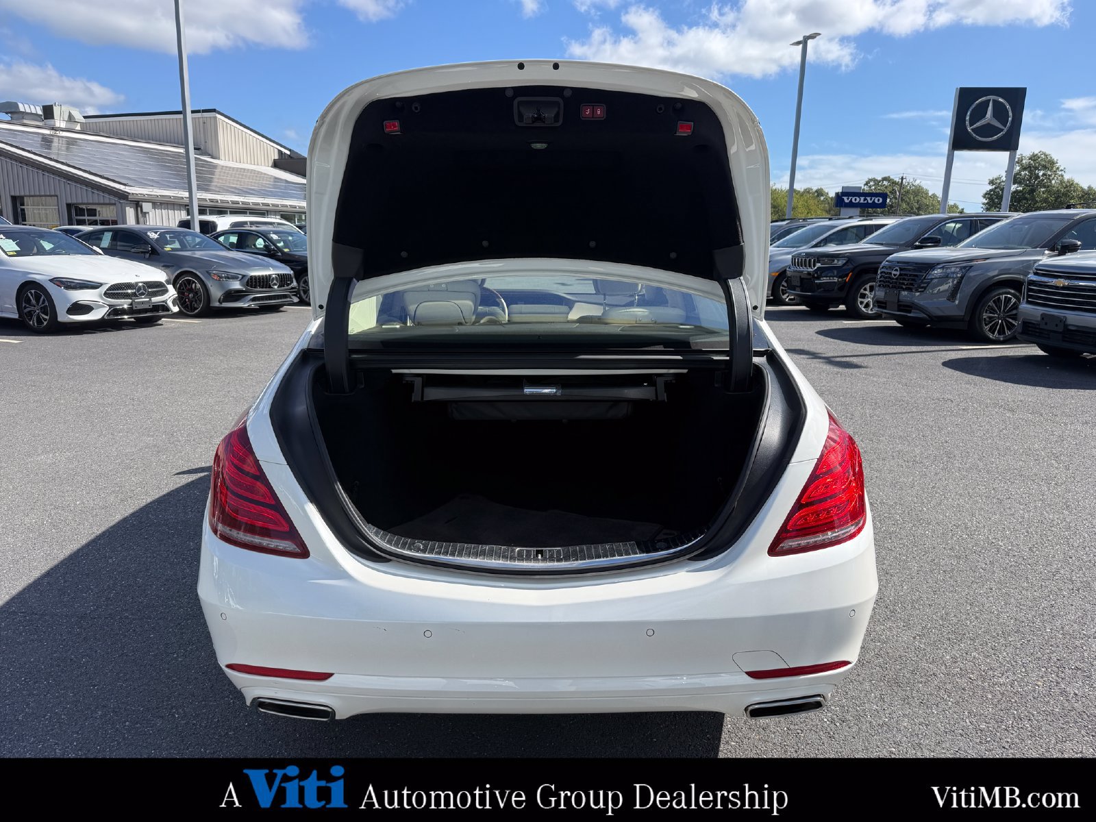 Used 2017 Mercedes-Benz S 550 4MATIC Sedan image 23