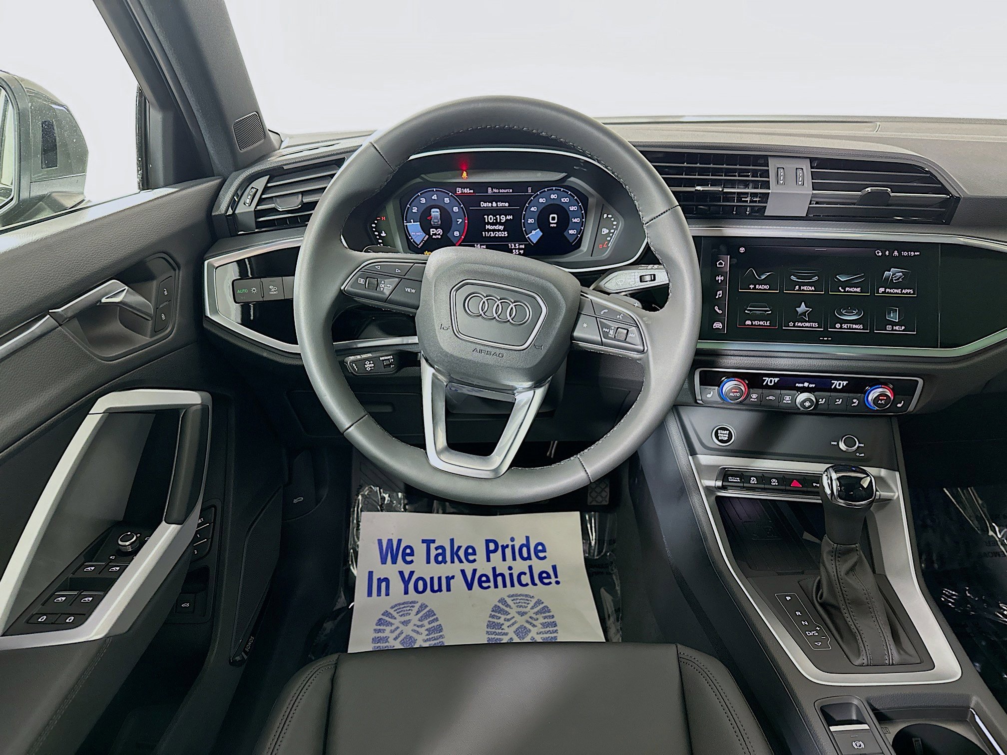 New 2025 Audi Q3 2.0T Premium image 22