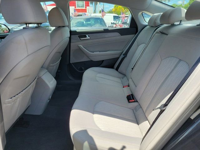 Used 2019 Hyundai Sonata SE FWD image 9
