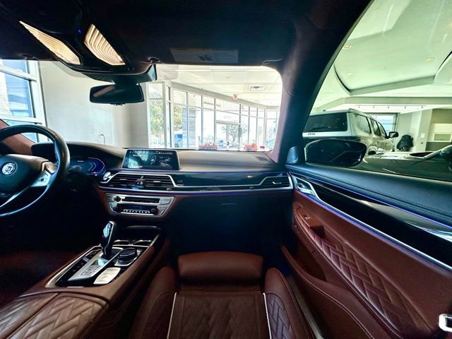 Used 2020 BMW ALPINA B7 xDrive w/ Luxury Rear Seating Package image 27