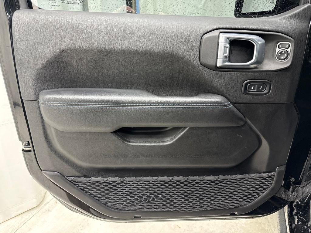 Used 2023 Jeep Wrangler Unlimited Rubicon 4xe w/ Steel Bumper Group image 16