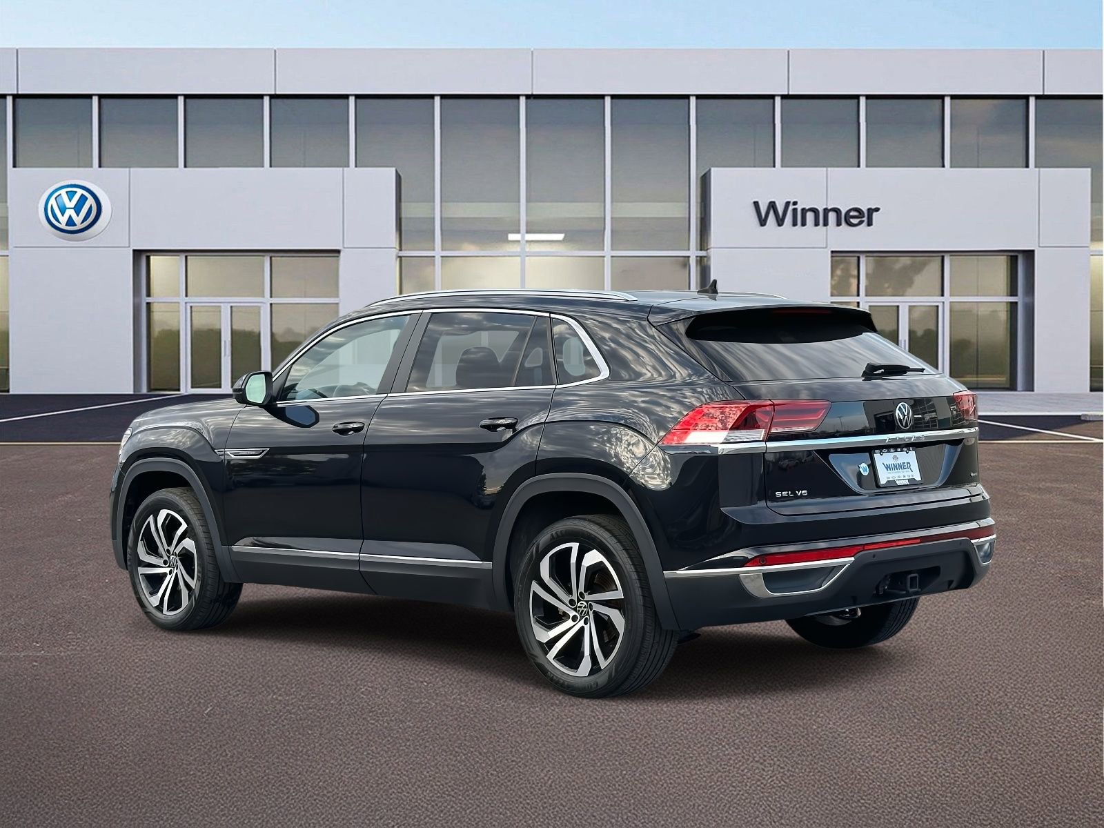 Used 2023 Volkswagen Atlas Cross Sport SEL image 3