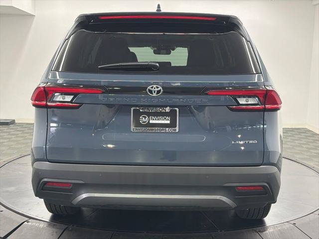 Certified 2026 Toyota Grand Highlander FWD image 11