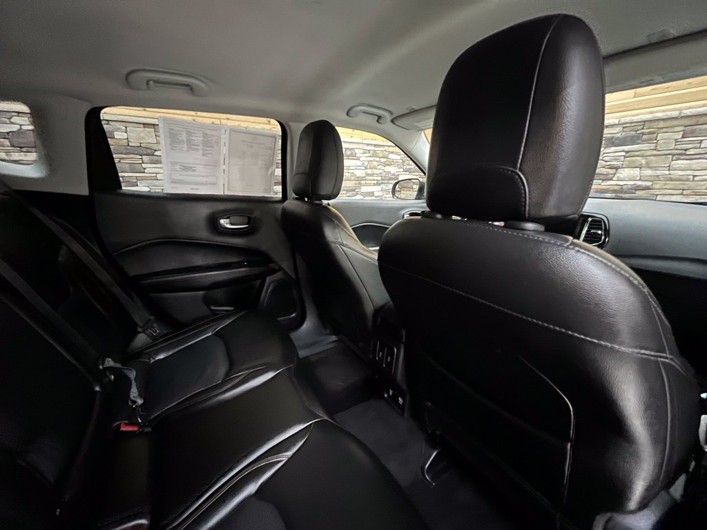Used 2018 Jeep Compass Limited AWD/4WD image 36
