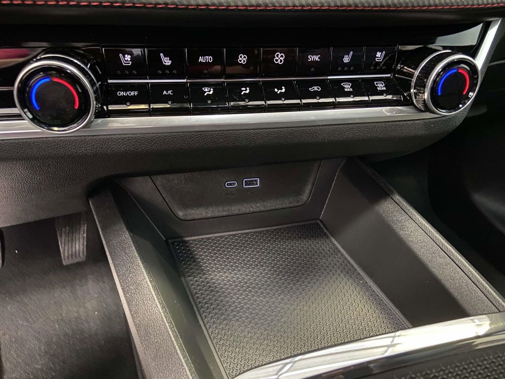 Used 2026 Chevrolet Equinox RS w/ Convenience Package III image 24