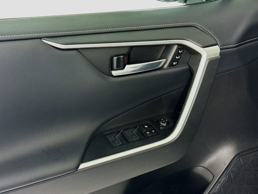 Used 2022 Toyota RAV4 Limited w/ Limited Grade Weather Package image 19