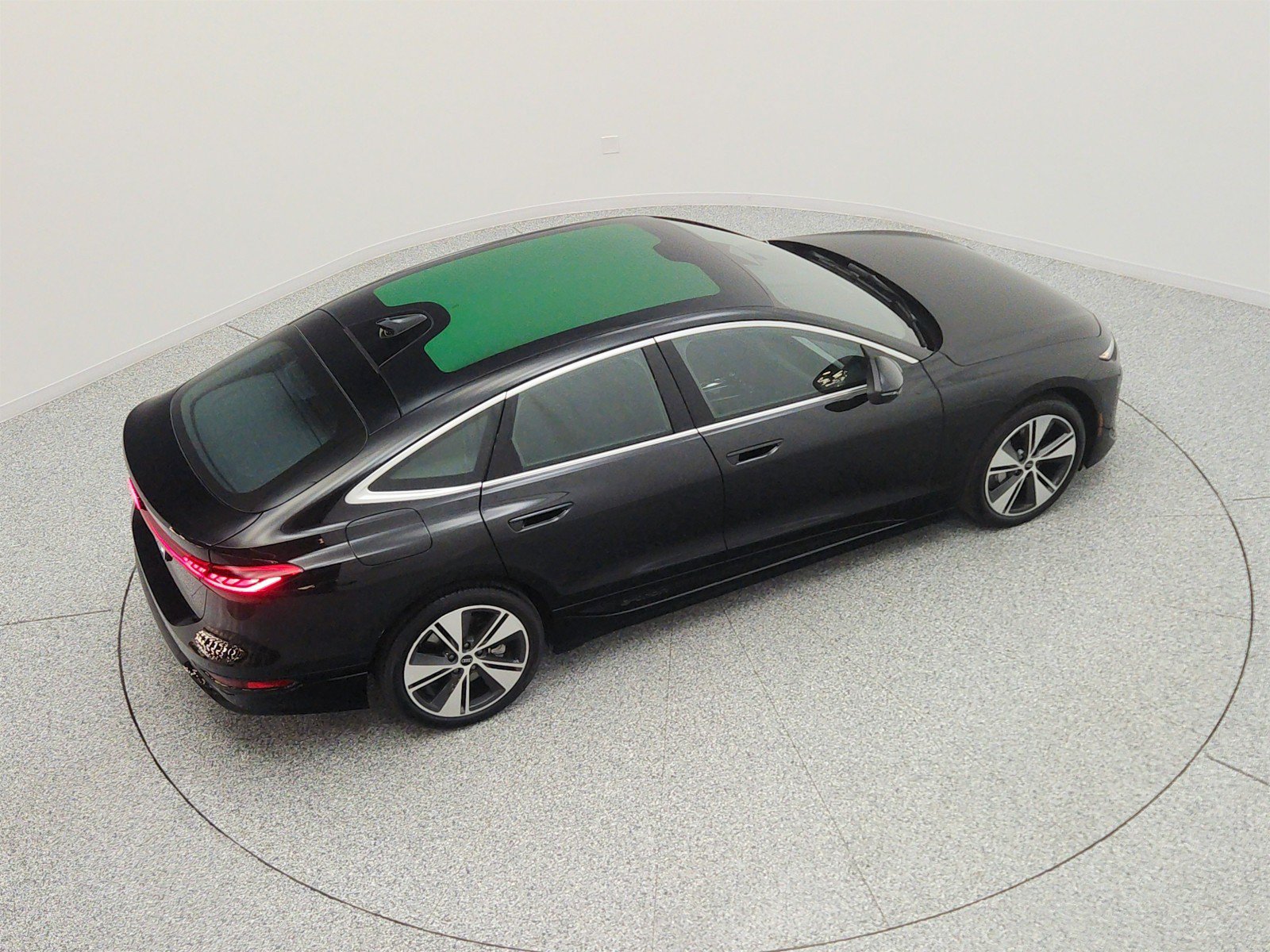 Used 2025 Audi A6 e-tron Premium Plus w/ Premium Plus RWD image 26