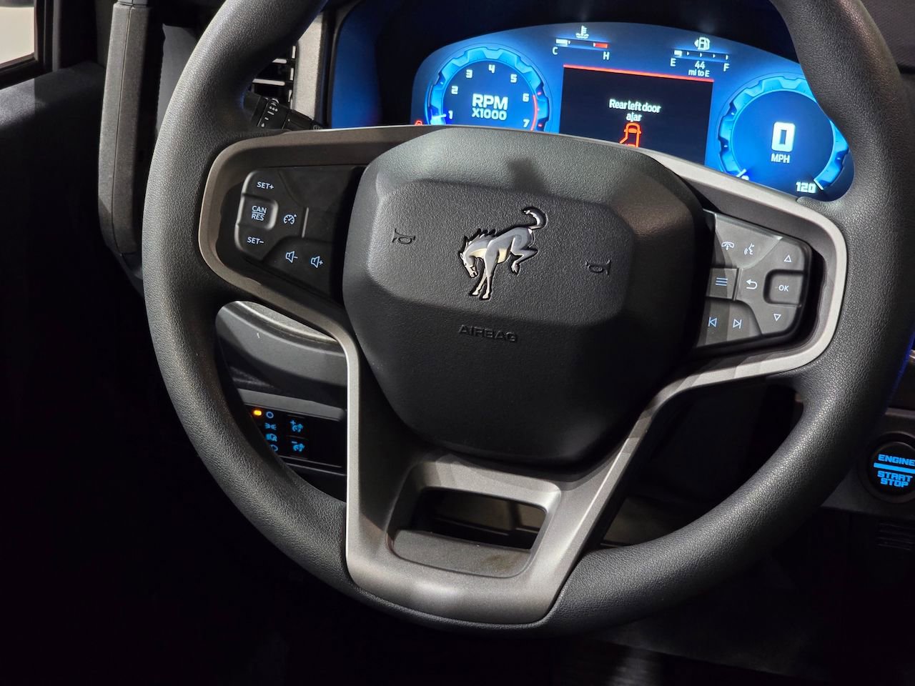 New 2025 Ford Bronco Base image 18