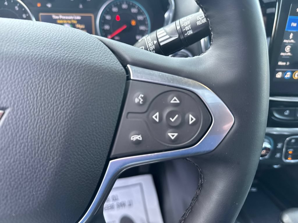 Used 2023 Chevrolet Traverse RS AWD/4WD image 26