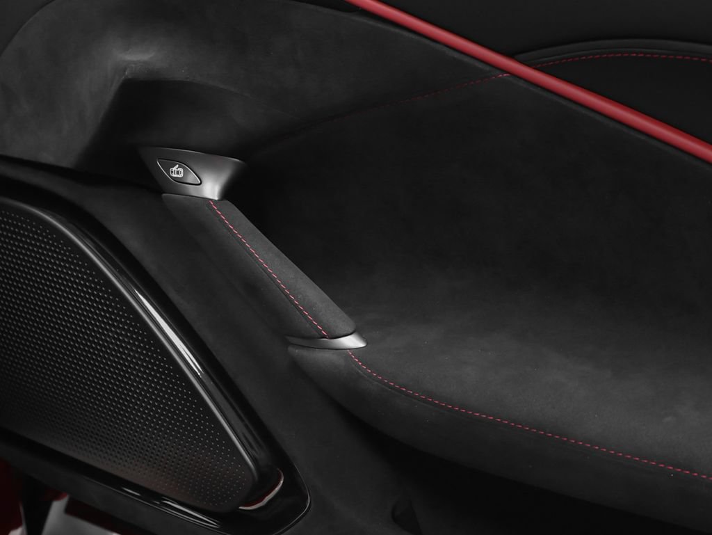 Certified 2022 Ferrari Roma RWD image 34