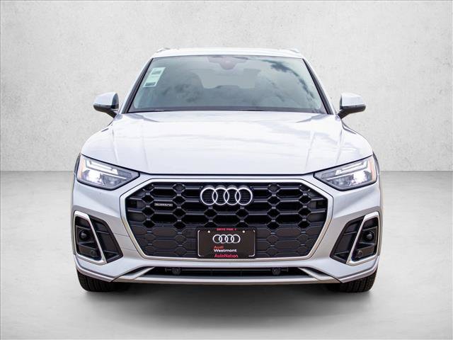Used 2022 Audi Q5 2.0T Premium w/ Convenience Package AWD/4WD image 2