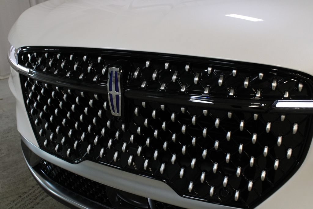 New 2026 Lincoln Nautilus Reserve AWD/4WD image 34