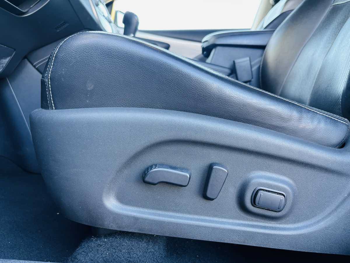 Used 2018 Nissan Murano Platinum w/ Cargo Package FWD image 16