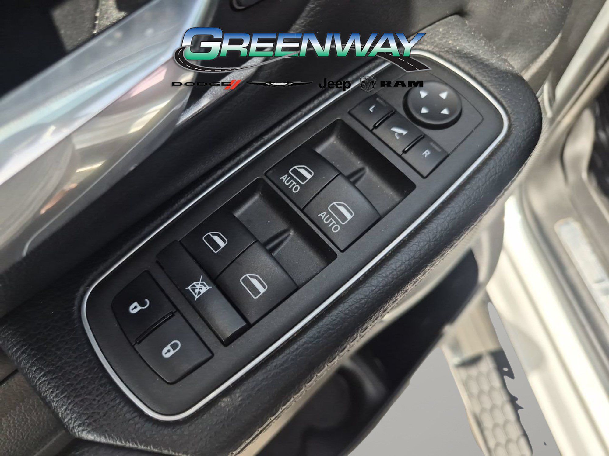 Used 2022 RAM 1500 Laramie w/ Sport Appearance Package AWD/4WD image 13