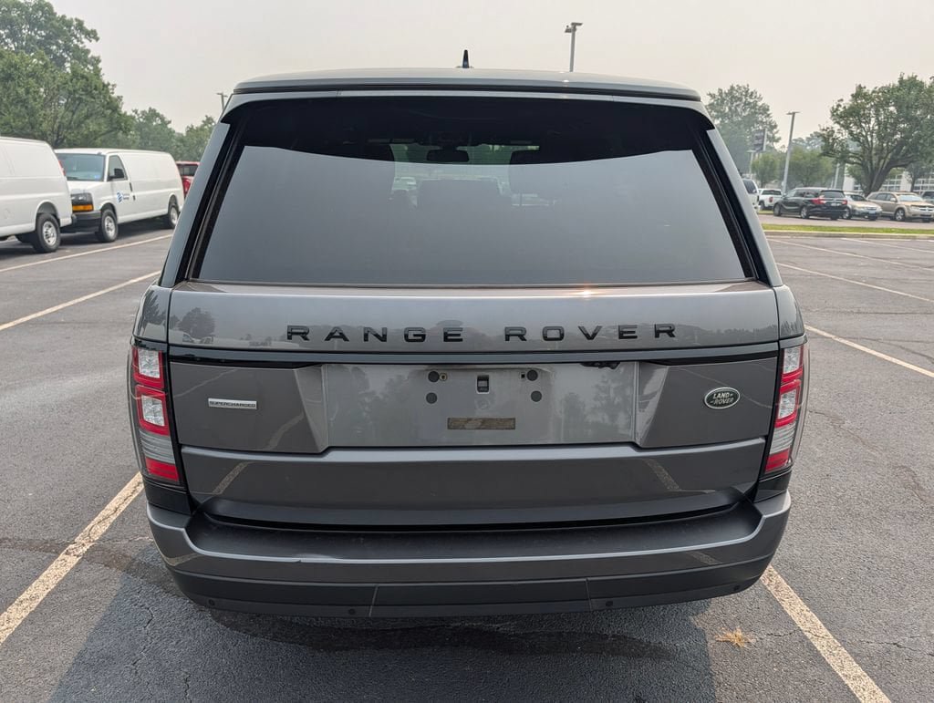 Used 2016 Land Rover Range Rover Supercharged AWD/4WD image 26