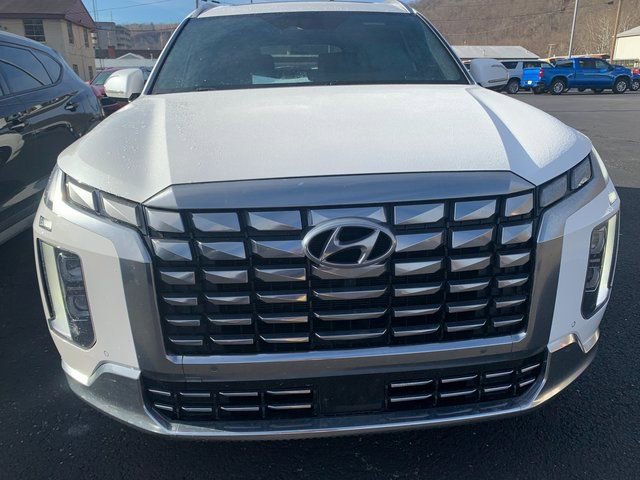 Used 2023 Hyundai Palisade Calligraphy image 6