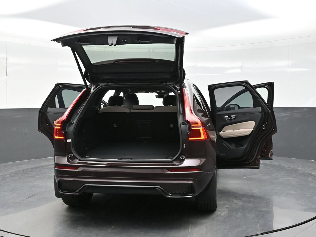 New 2026 Volvo XC60 T8 Plus w/ Climate Package AWD/4WD image 40