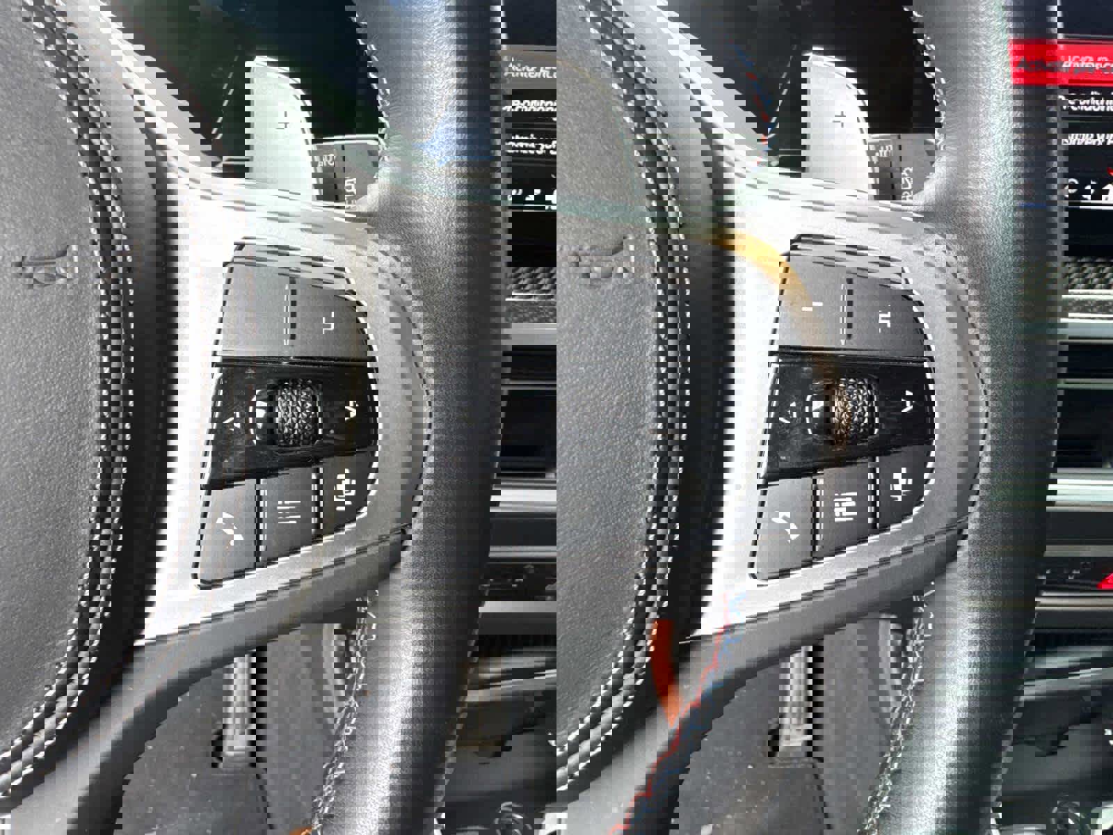 Used 2024 BMW X7 M60i w/ Executive Package image 31