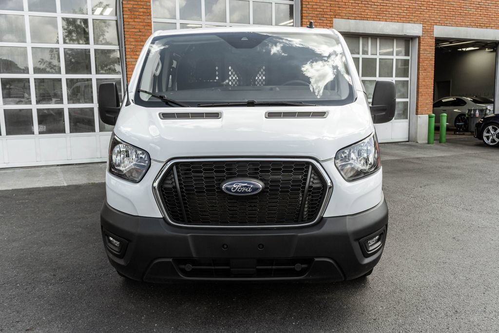 Used 2024 Ford Transit 250 Low Roof w/ Exterior Upgrade Package RWD image 26