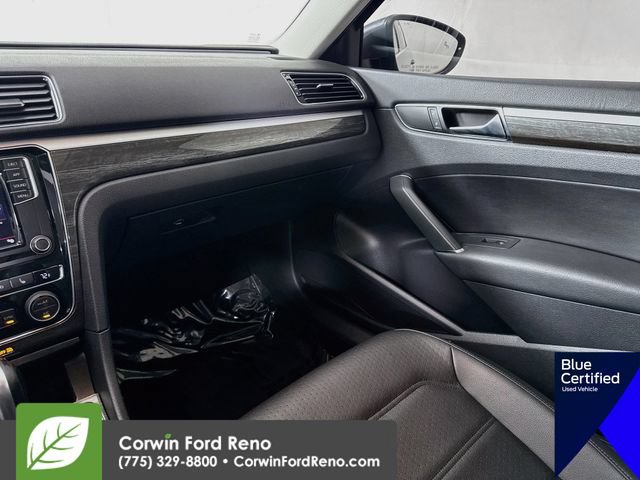 Used 2018 Volkswagen Passat 2.0T SE FWD image 26
