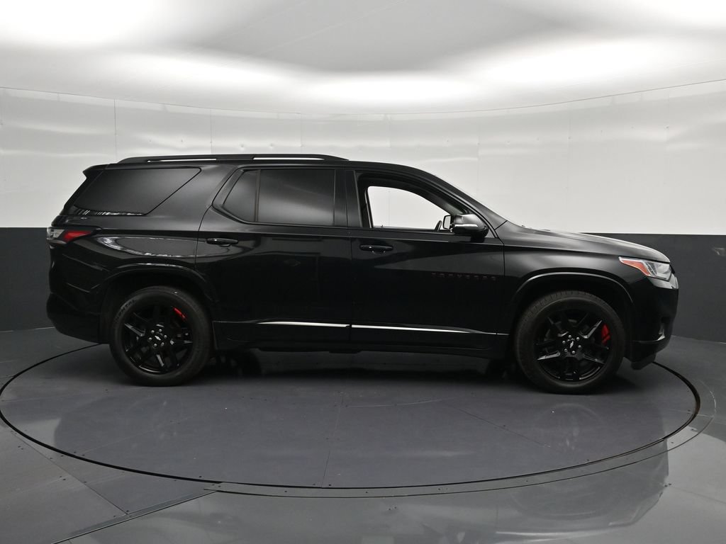 Used 2020 Chevrolet Traverse Premier w/ Redline Edition FWD image 4