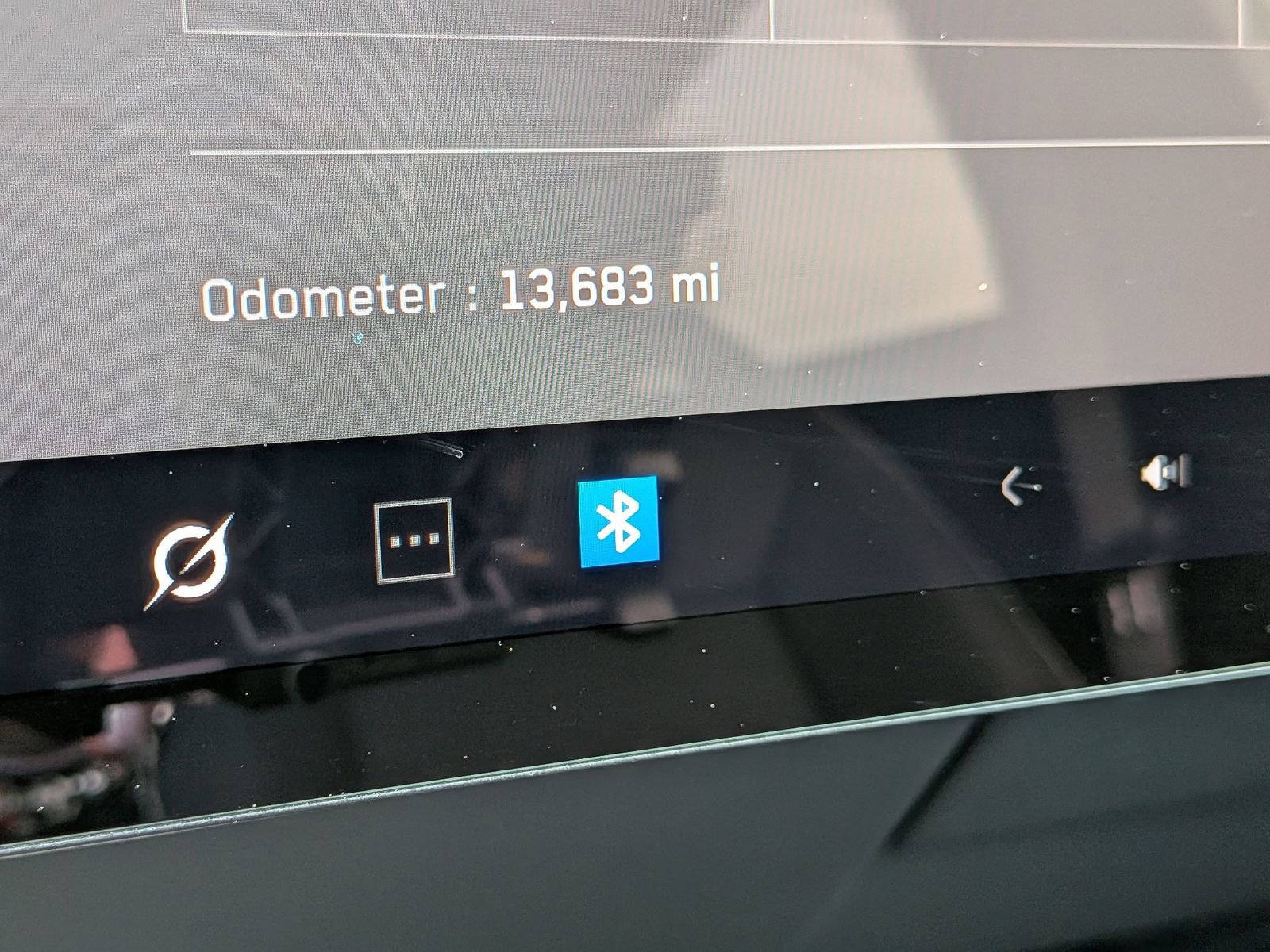 Used 2024 Tesla Cybertruck AWD Crew Cab image 21