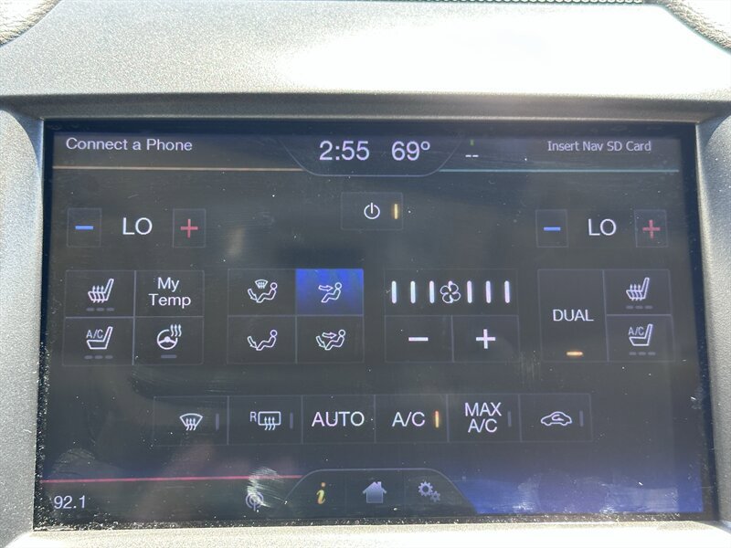 Used 2013 Lincoln MKS AWD image 21