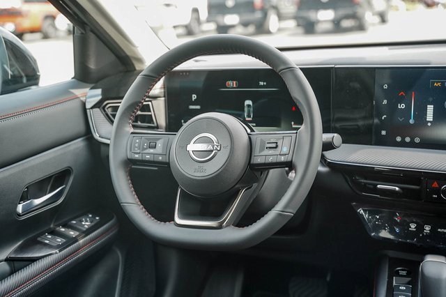 New 2026 Nissan Kicks SR image 16