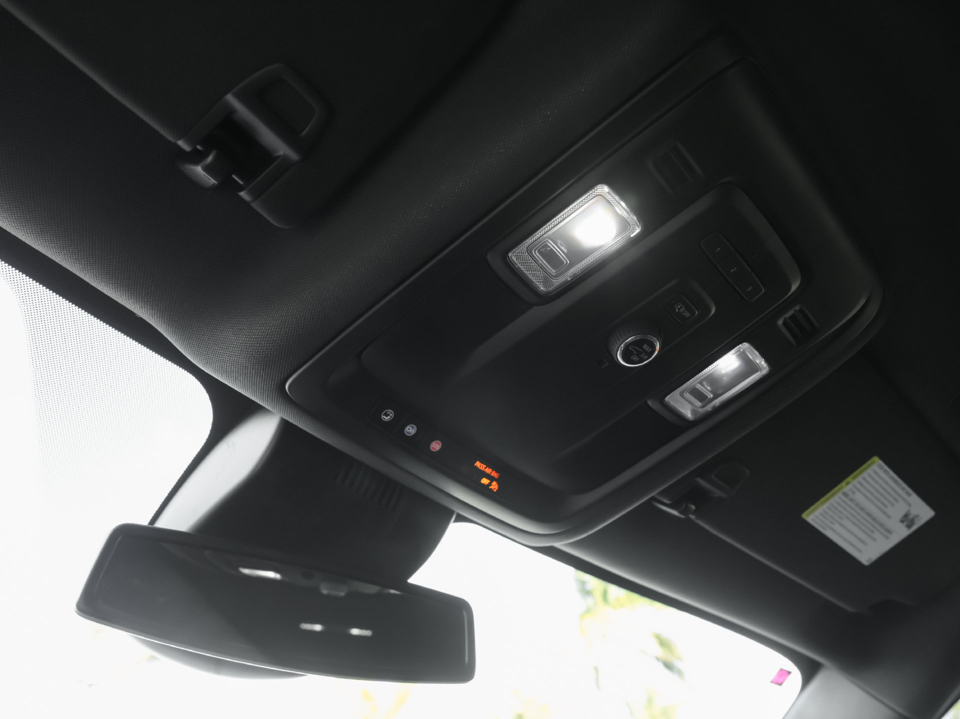 Used 2024 Chevrolet Suburban LT RWD image 20