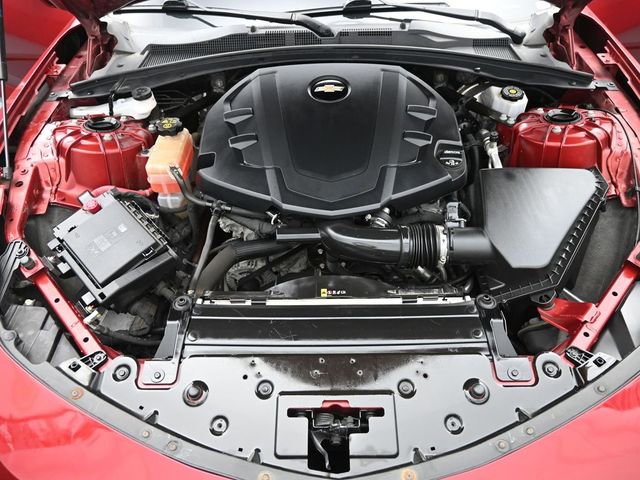 Used 2021 Chevrolet Camaro LT RWD image 20