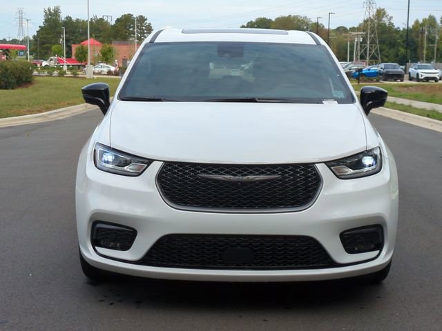 New 2026 Chrysler Pacifica Select FWD image 16