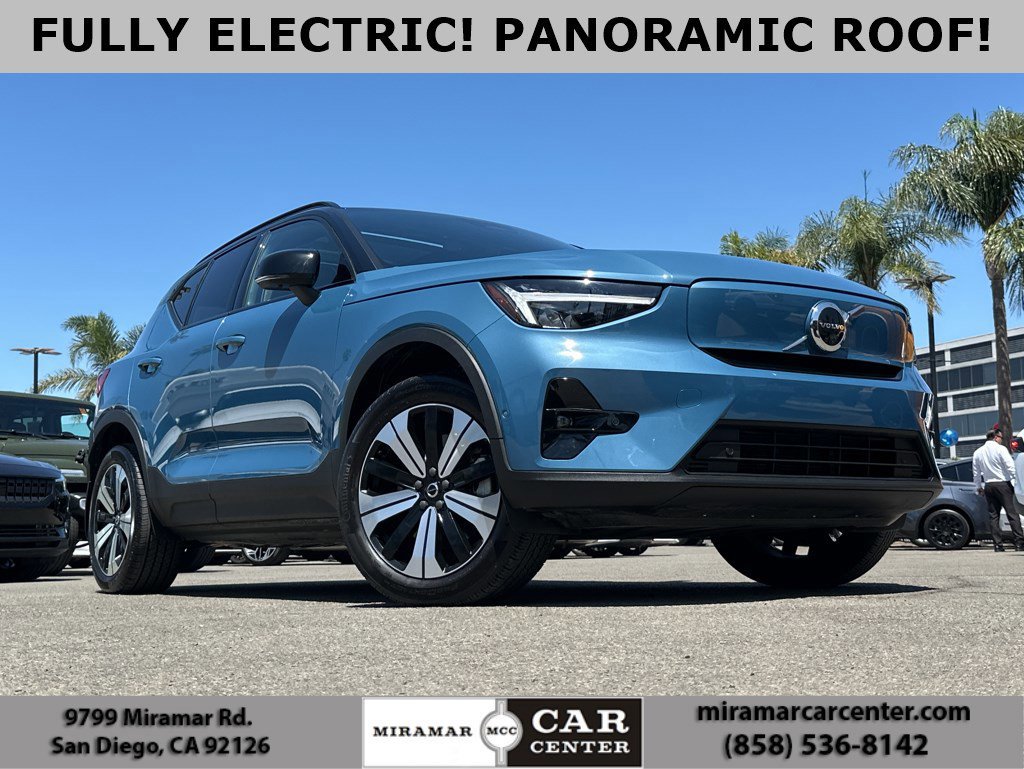 Used 2023 Volvo XC40 Recharge Plus image 1