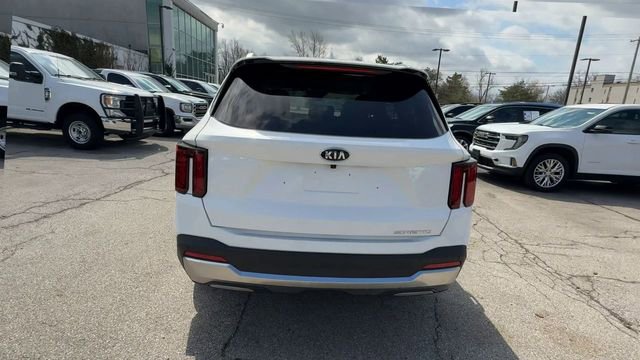 Used 2024 Kia Sorento S image 7
