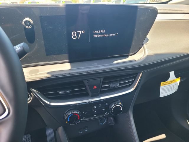 New 2026 Buick Encore GX Preferred w/ Comfort Package FWD image 19