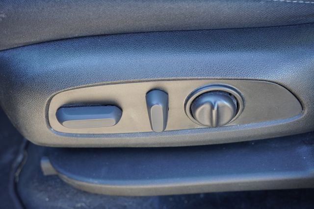 Used 2023 Chevrolet Traverse LT image 23