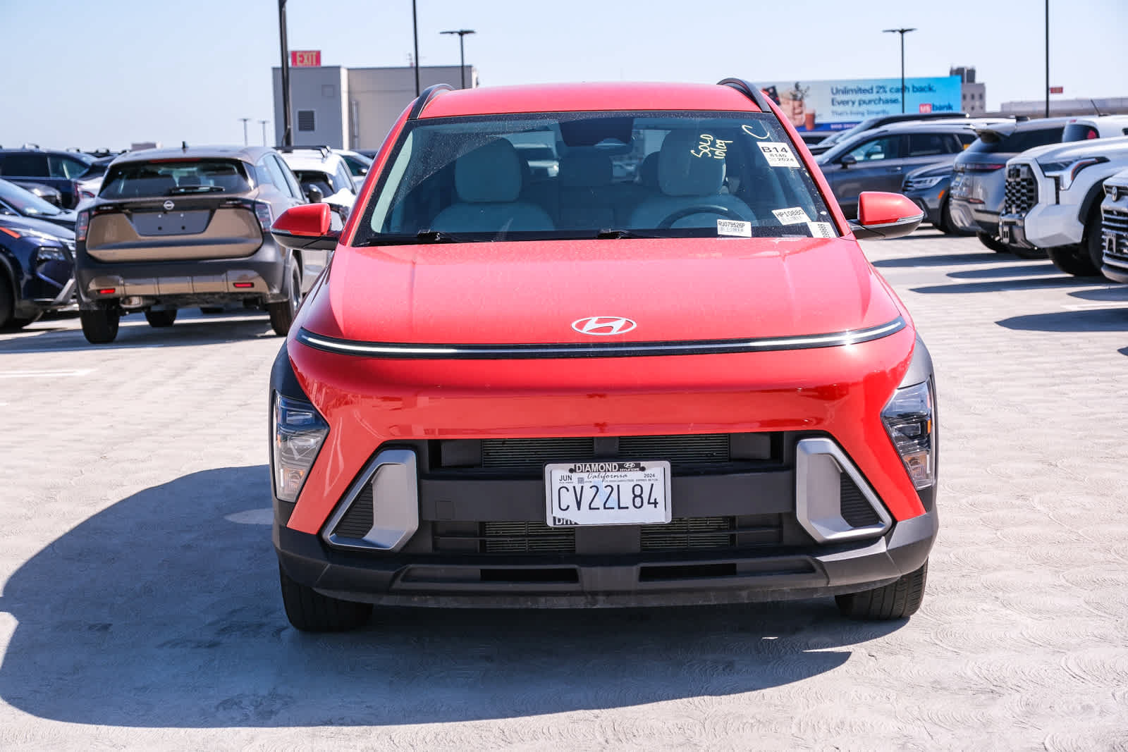 Used 2024 Hyundai Kona SEL w/ Convenience Package FWD image 2