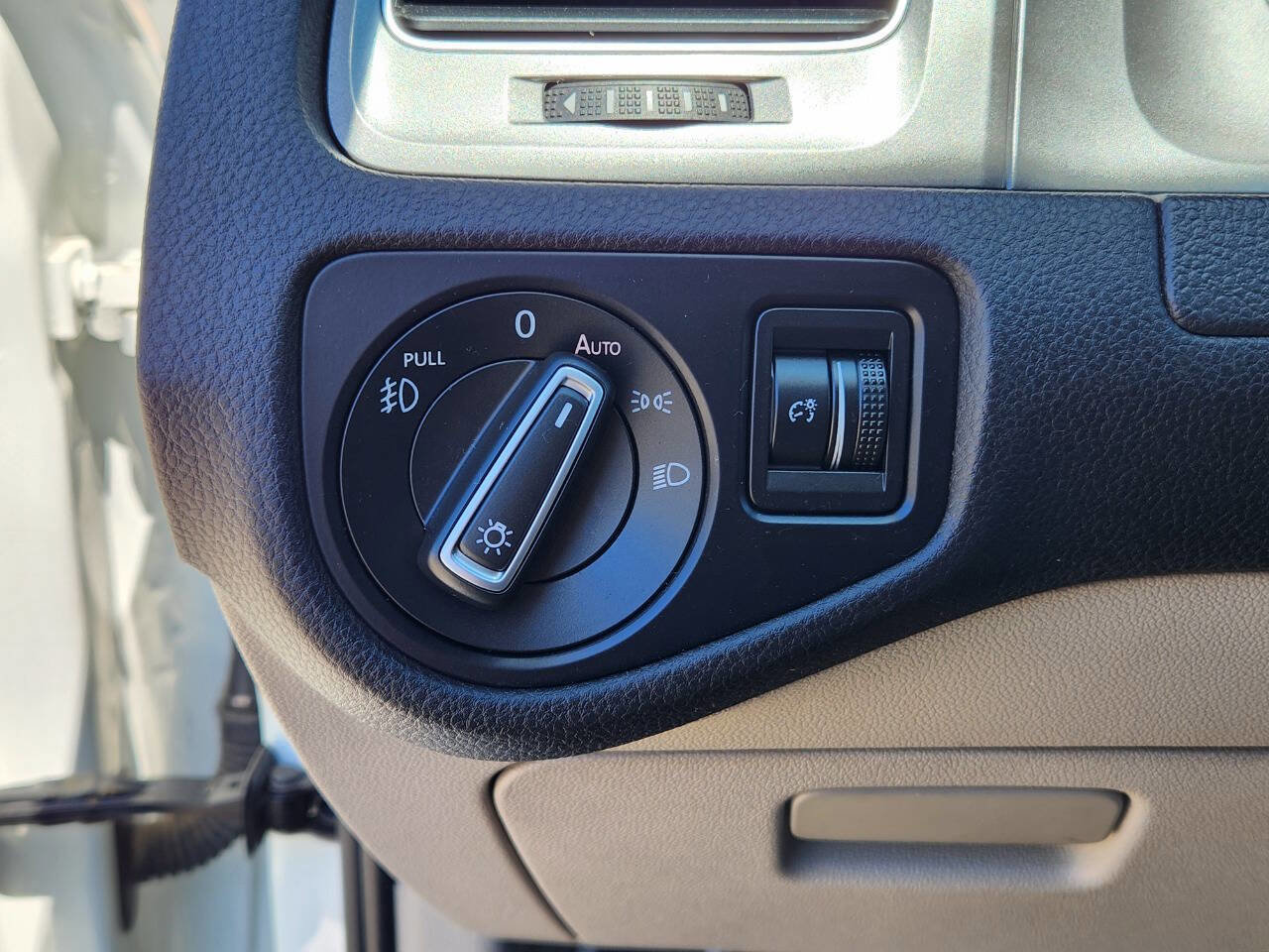 Used 2017 Volkswagen Golf Alltrack SE image 20