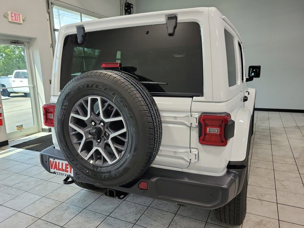 New 2025 Jeep Wrangler Sahara image 26