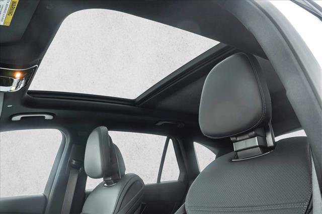 New 2027 Mercedes-Benz GLC 300 4MATIC image 13