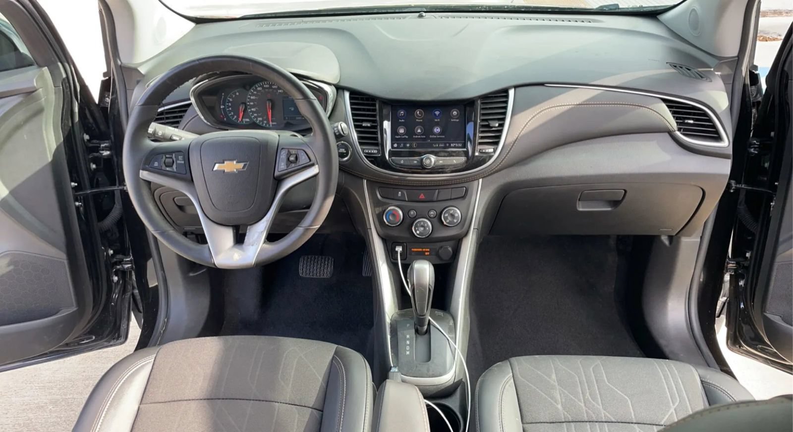 Used 2021 Chevrolet Trax LT w/ LT Convenience Package FWD image 15