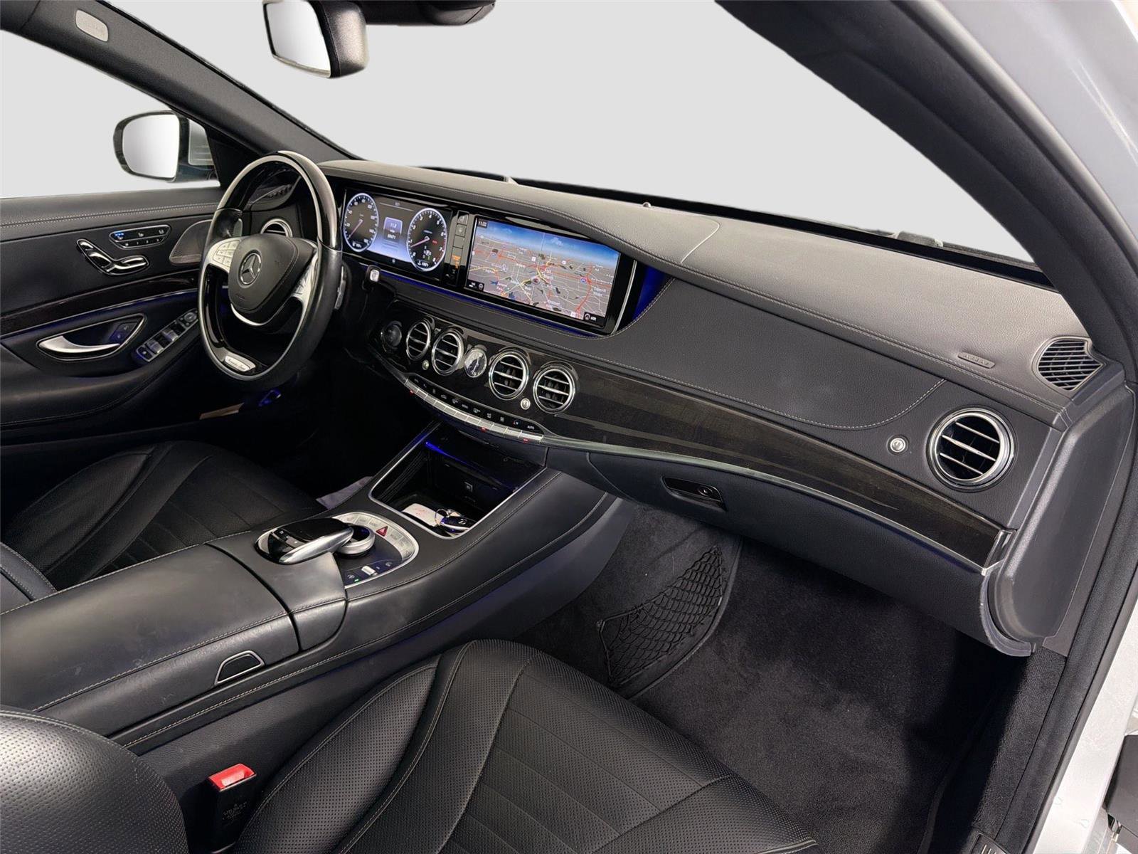 Used 2015 Mercedes-Benz S 550 Sedan image 31