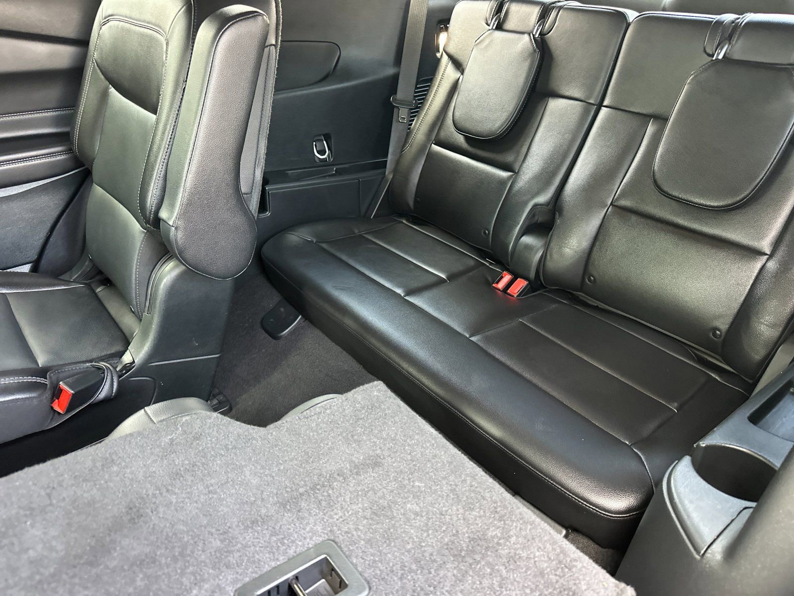 Used 2023 Ford Explorer Limited w/ Limited Technology Package image 18