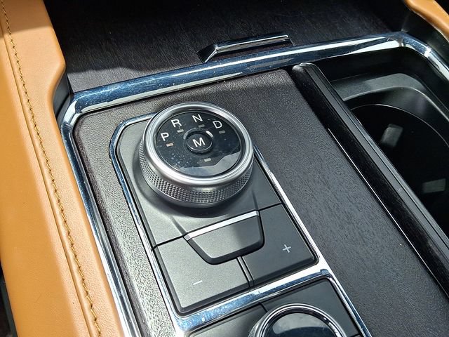Used 2022 Ford Expedition Platinum AWD/4WD image 13