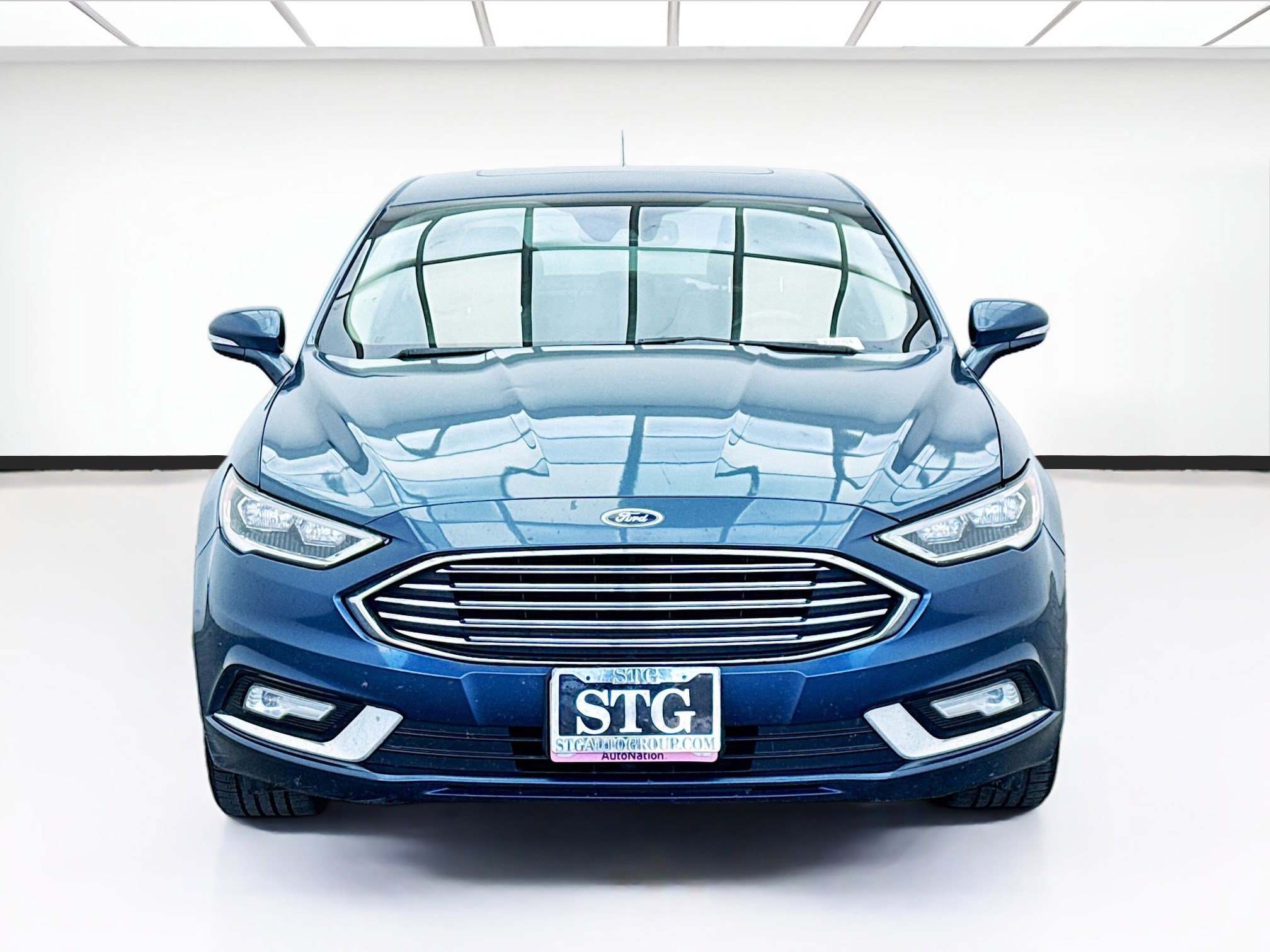 Used 2018 Ford Fusion Energi Titanium image 2